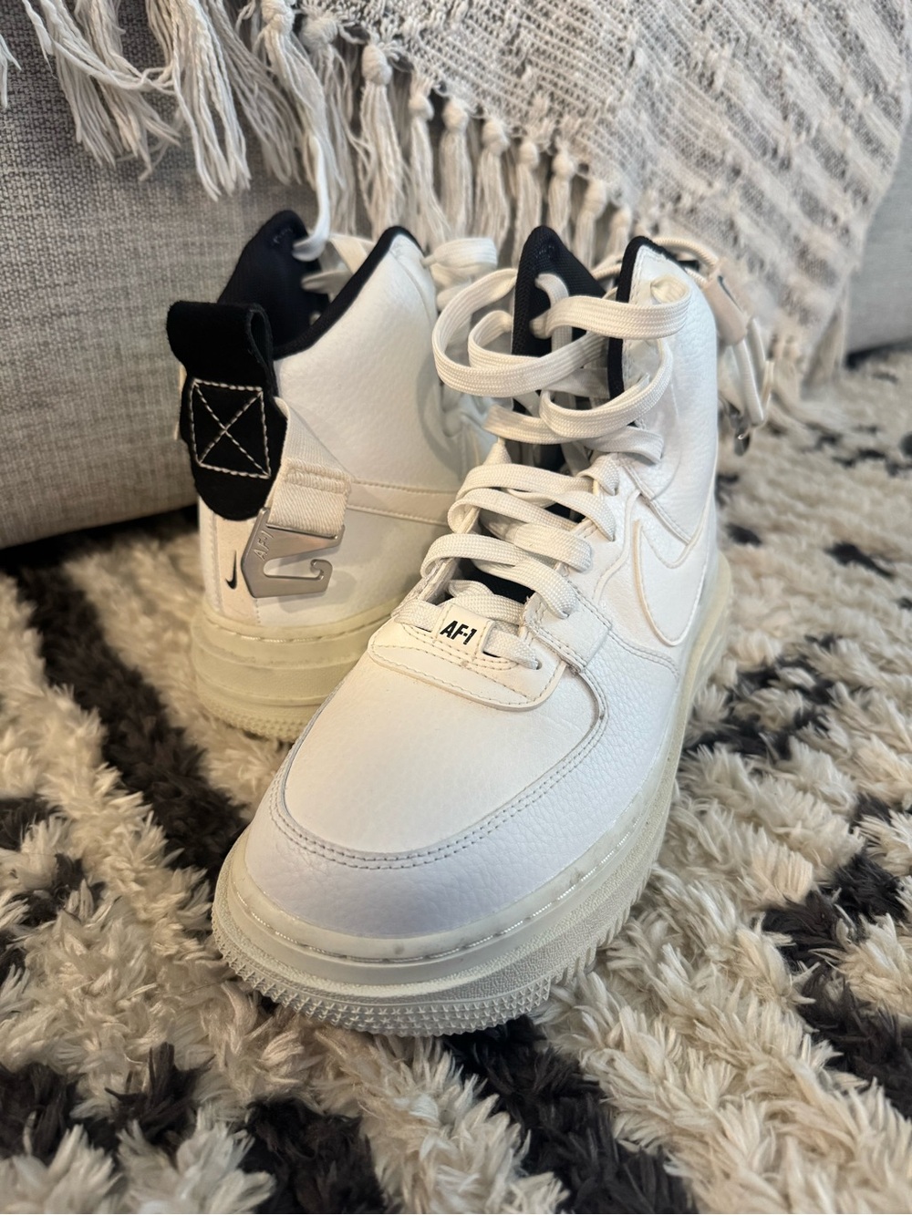 Nike Air Force 1 High '07 Beige/Cream Sneakers - Picture 3 of 6